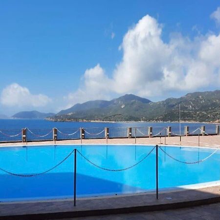 Appartamento Sul Mare Теулада Экстерьер фото
